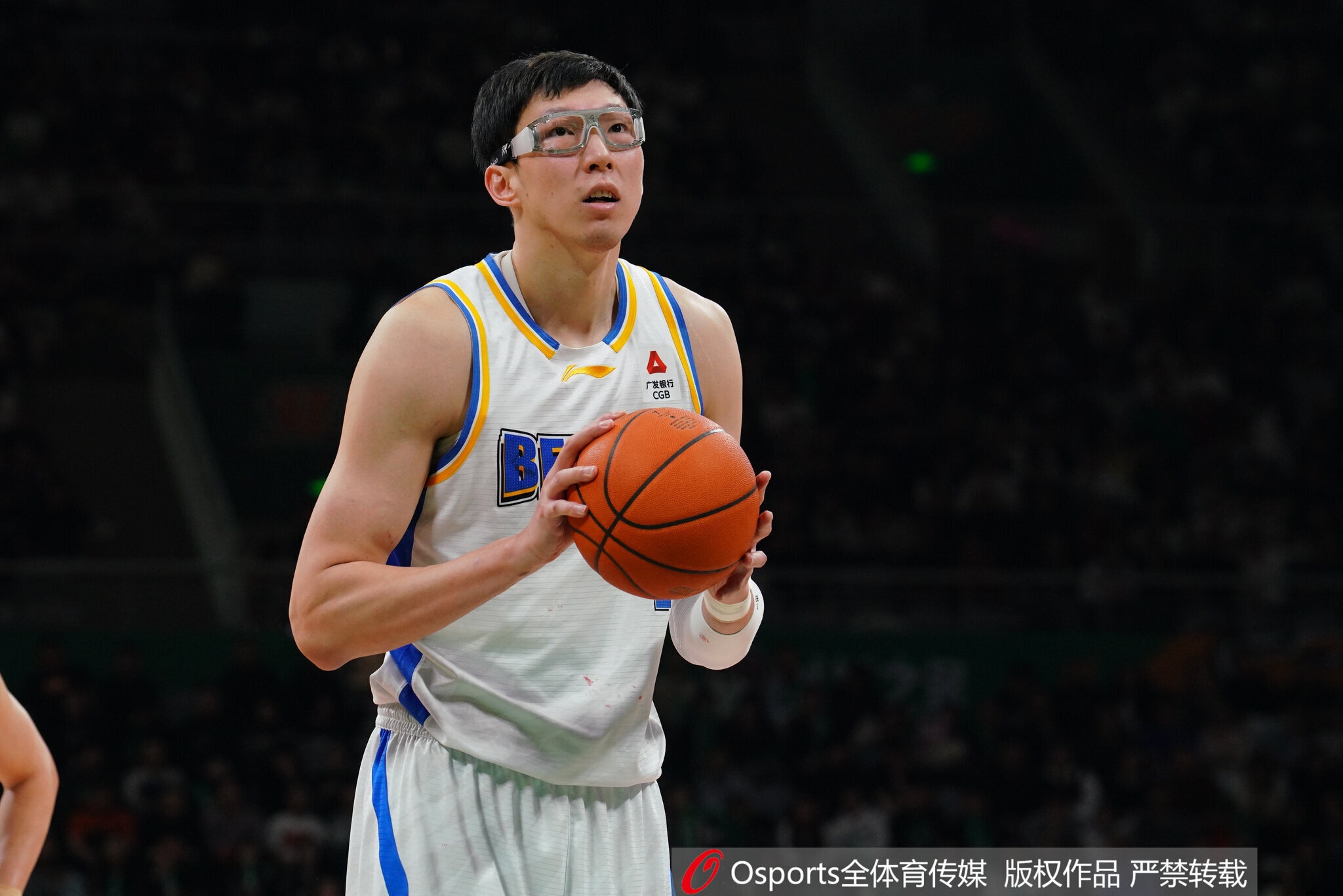 开云电竞登录入口-京媒：京城德比谁也输不起 北控上半场暂时没办法限制周琦